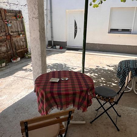 Guest House Kiwi Mostar Esterno foto