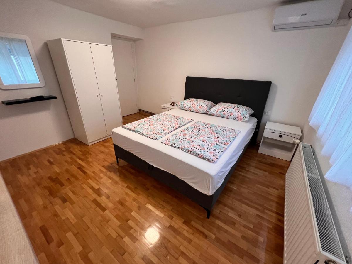 Guest House Kiwi Mostar Esterno foto
