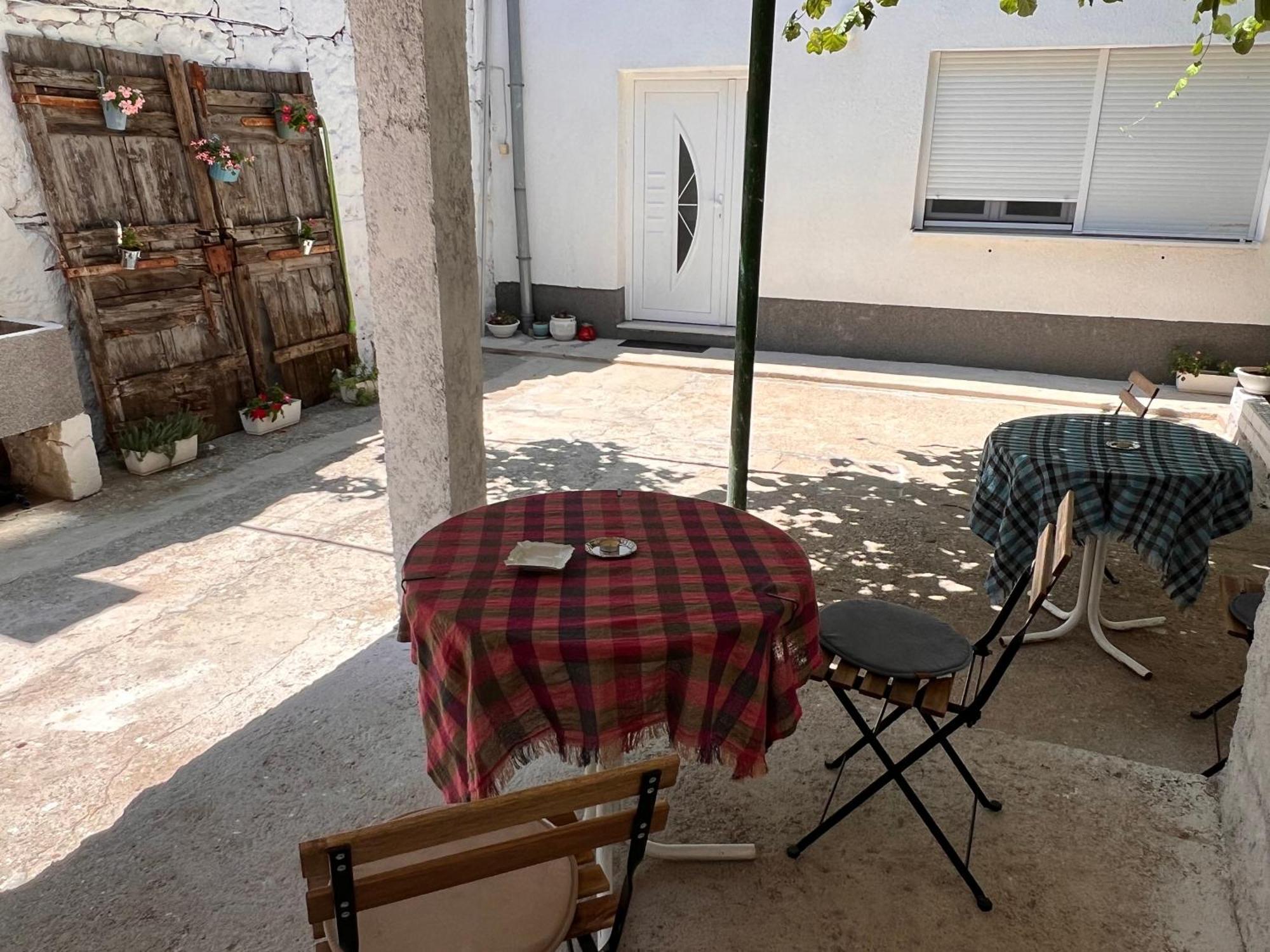 Guest House Kiwi Mostar Esterno foto
